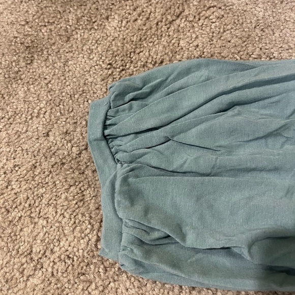 Lane Bryant 3/4 Length Sleeve V-Neck Top - Picture 3 of 6